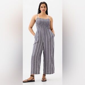 NWT GAP Linen-Blend‎ Smocked Jumpsuit Size Large NWT